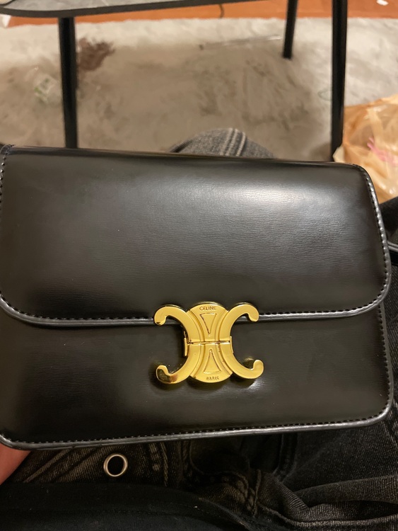 セリーヌ  （ブランドバッグ）の商品画像 - 査定依頼日：2025年9月17日 - 最高査定価格：180,000円