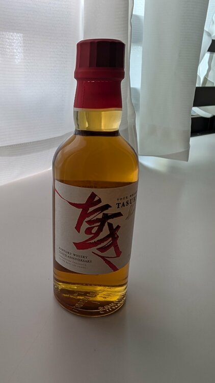 サントリーウイスキーたすき180ml（お酒）の商品画像 - 査定依頼日：2026年10月3日 - 最高査定価格：11,000円