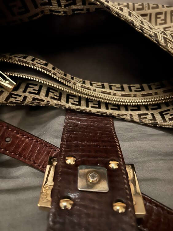 フェンディ モノグラム （ブランドバッグ）の商品画像 - 査定依頼日：2024年12月30日 - 最高査定価格：50,000円