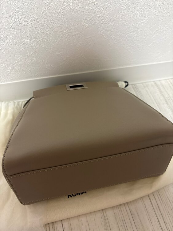 ピーカブーミニ（ブランドバッグ）の商品画像 - 査定依頼日：2025年2月14日 - 最高査定価格：150,000円