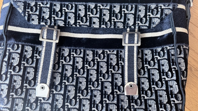 Christian Dior オブリーク モーション バックパック リュック ブラック（ブランドバッグ）の商品画像 - 査定依頼日：2026年9月21日 - 最高査定価格：160,000円