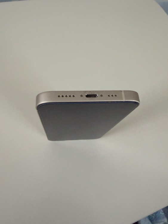 iPhone13（スマホ）の商品画像 - 査定依頼日：2026年6月14日 - 最高査定価格：45,000円