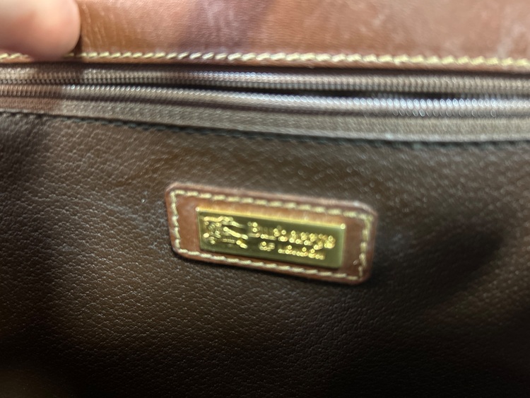 バーバリー ハンドバッグ ノバチェック ホース（ブランドバッグ）の商品画像 - 査定依頼日：2025年7月25日 - 最高査定価格：4,000円