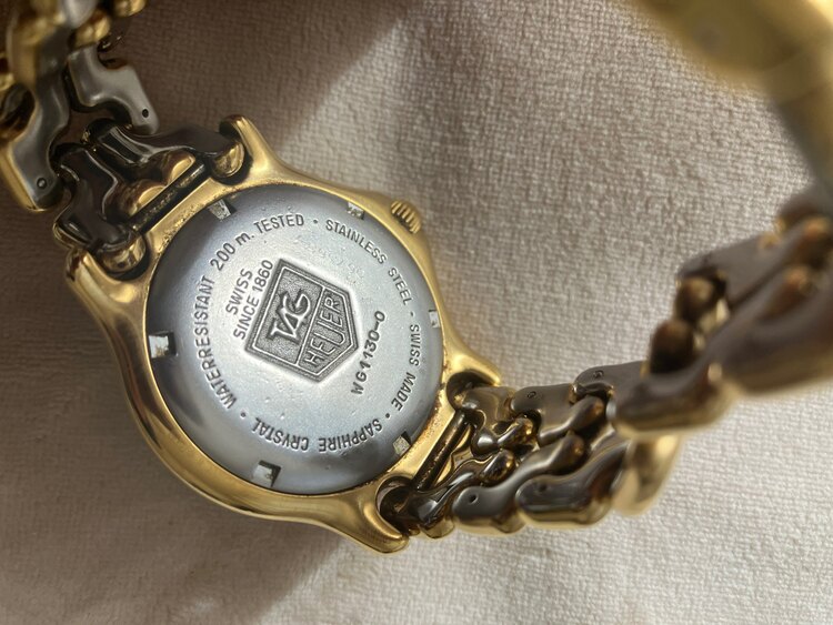 タグホイヤー その他 セルシリーズプロフェッショナルw（高級時計）の商品画像 - 査定依頼日：2024年12月18日 - 最高査定価格：40,000円