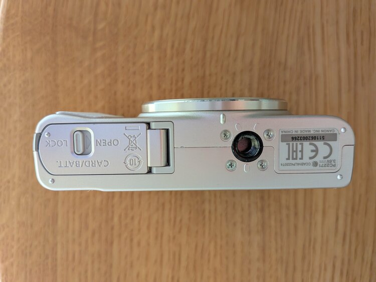 powershot SX620 HS（カメラ）の商品画像 - 査定依頼日：2026年9月17日 - 最高査定価格：30,000円