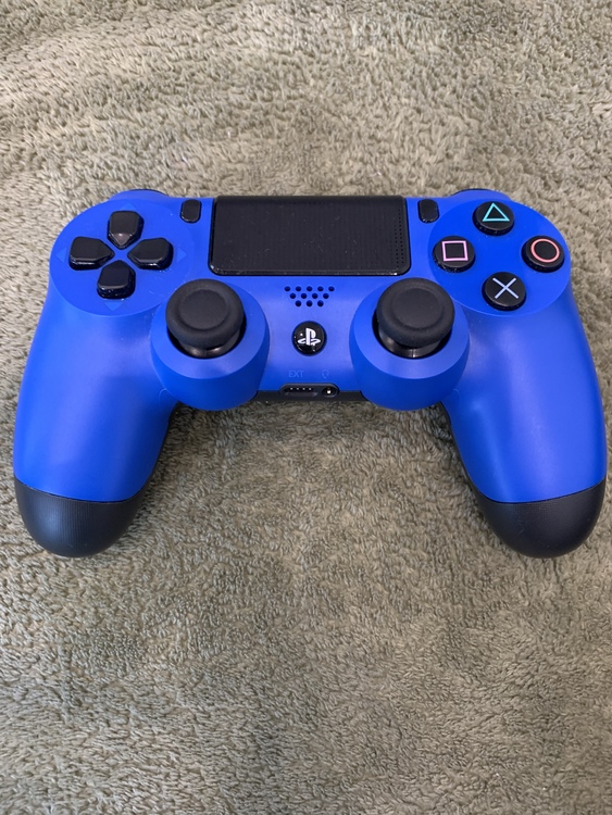 プレイステーション4本体 ジェットブラックHDD 500GB/CUH-1100A（ゲーム機本体・ゲームソフト）の商品画像 - 査定依頼日：2021年9月22日 - 最高査定価格：16,000円