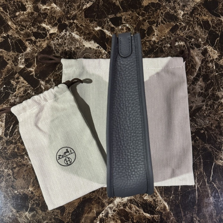 エルメス エブリン （ブランドバッグ）の商品画像 - 査定依頼日：2025年12月21日 - 最高査定価格：350,000円