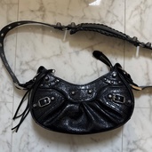 バレンシアガ  （ブランドバッグ）の商品画像 - 査定依頼日：2025年12月16日 - 最高査定価格：65,000円