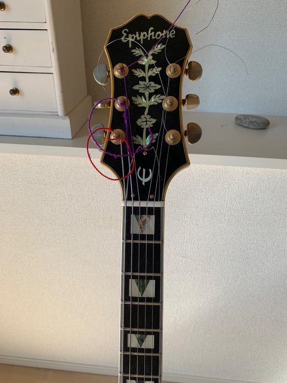 Epiphone Emperor 70年代製（ピアノ・楽器・PA機材）の商品画像 - 査定依頼日：2026年10月7日 - 最高査定価格：150,000円