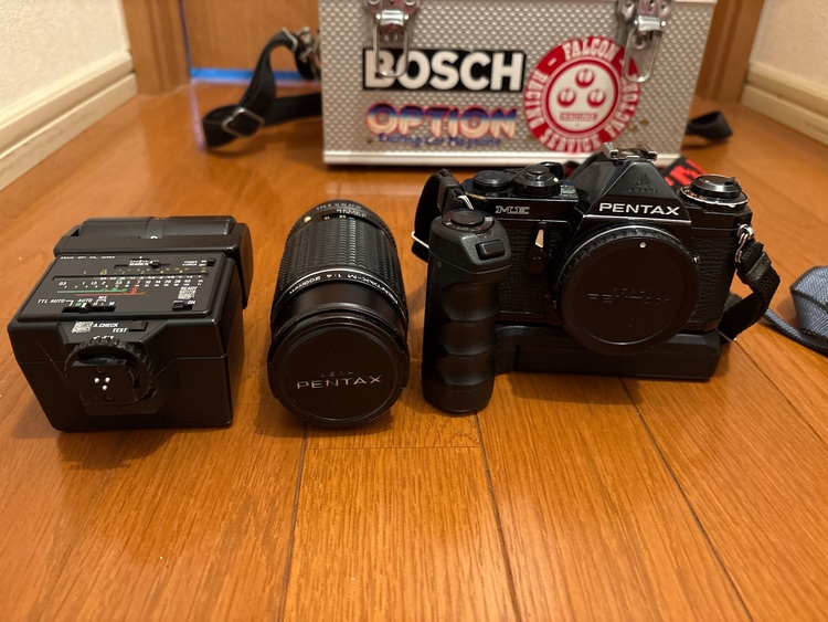 M E（カメラ）の商品画像 - 査定依頼日：2025年10月16日 - 最高査定価格：3,000円