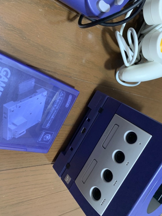 ゲームキューブ+ゲームボーイプレイヤー（ゲーム機本体・ゲームソフト）の商品画像 - 査定依頼日：2025年8月7日 - 最高査定価格：10,800円