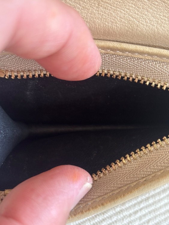 グッチ マーモント コンパクトウォレット（古着・ファッション）の商品画像 - 査定依頼日：2025年10月15日 - 最高査定価格：100,000円