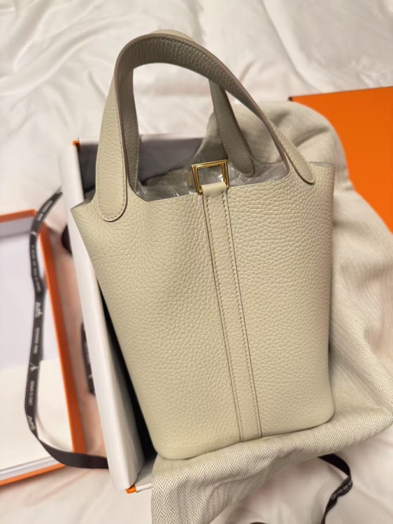 ピコタンPM（ブランドバッグ）の商品画像 - 査定依頼日：2025年7月21日 - 最高査定価格：520,000円