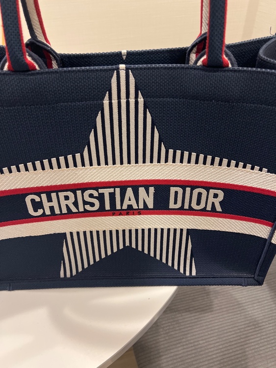 ディオールバッグ（ブランドバッグ）の商品画像 - 査定依頼日：2026年1月25日 - 最高査定価格：130,000円