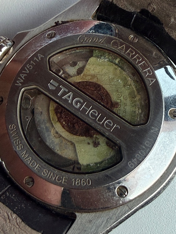 タグホイヤー カレラ WAV511AQ（高級時計）の商品画像 - 査定依頼日：2026年2月3日 - 最高査定価格：130,000円
