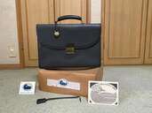 ビジネスバッグ？　ブリーフバッグ？　NO1  BL（と箱に書いてあります）（ブランドバッグ）の商品画像 - 査定依頼日：2024年9月16日 - 最高査定価格：3,650円