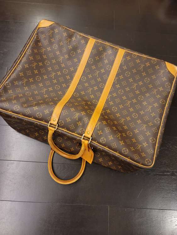 スーツケース（ブランドバッグ）の商品画像 - 査定依頼日：2022年9月29日 - 最高査定価格：45,000円