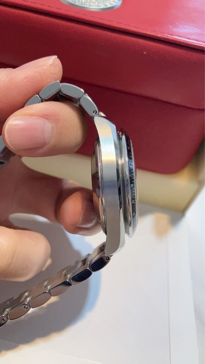 オメガ スピードマスター 3510.5（高級時計）の商品画像 - 査定依頼日：2025年12月26日 - 最高査定価格：380,000円