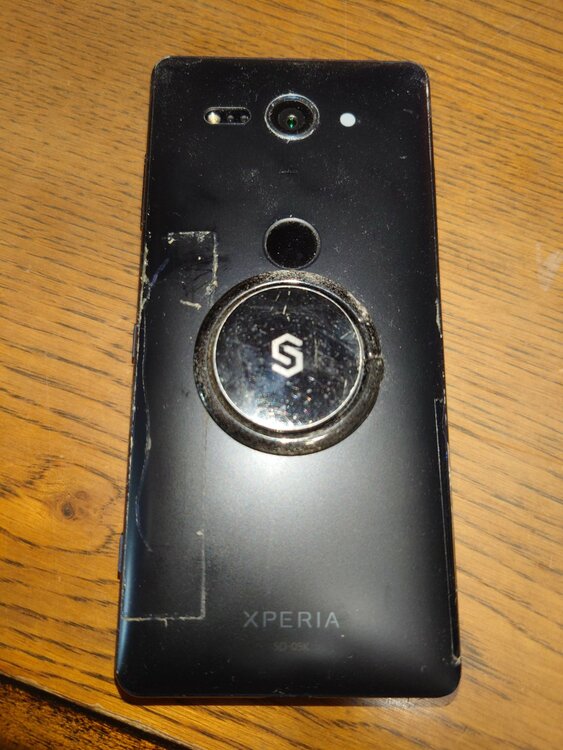 Xperia XZ2 Compact SO-05K（スマホ）の商品画像 - 査定依頼日：2026年9月6日 - 最高査定価格：100,000円