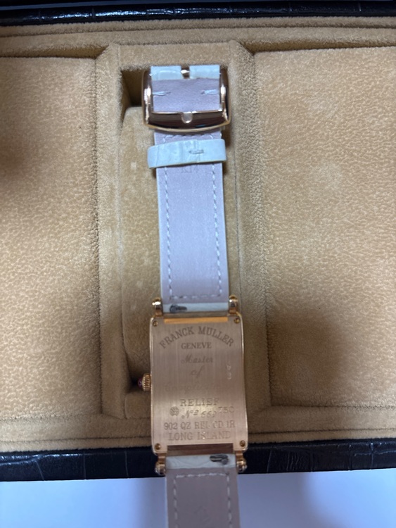 フランクミュラー ロングアイランド （高級時計）の商品画像 - 査定依頼日：2025年8月8日 - 最高査定価格：500,000円