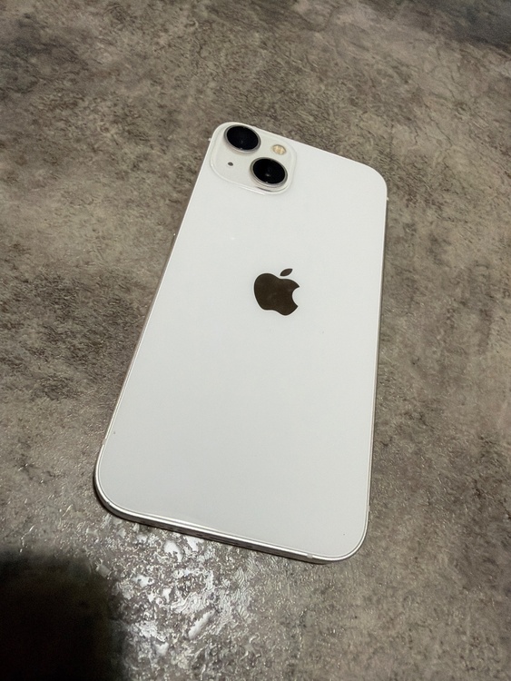 iPhone iPhone 13 128GB SIMフリー（スマホ）の商品画像 - 査定依頼日：2026年9月27日 - 最高査定価格：35,500円