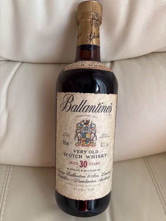 ウイスキー バランタイン （お酒）の商品画像 - 査定依頼日：2025年9月28日 - 最高査定価格：27,000円