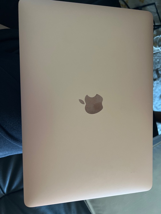 MacBookAir 13インチ 2018（PC・タブレット）の商品画像 - 査定依頼日：2025年10月10日 - 最高査定価格：26,000円