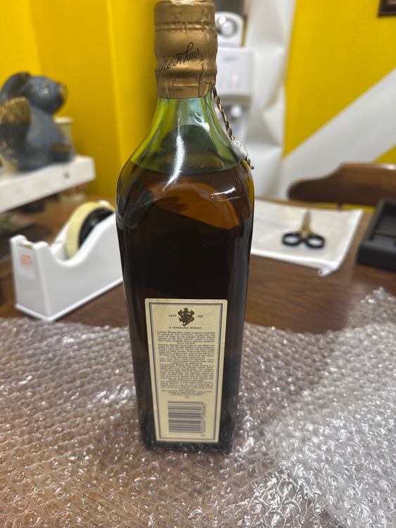 ウイスキー ジョニーウォーカー （お酒）の商品画像 - 査定依頼日：2025年11月6日 - 最高査定価格：8,000円