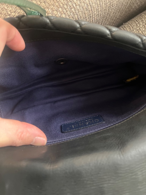 ショルダーバッグ　（ブランドバッグ）の商品画像 - 査定依頼日：2026年4月21日 - 最高査定価格：900,000円