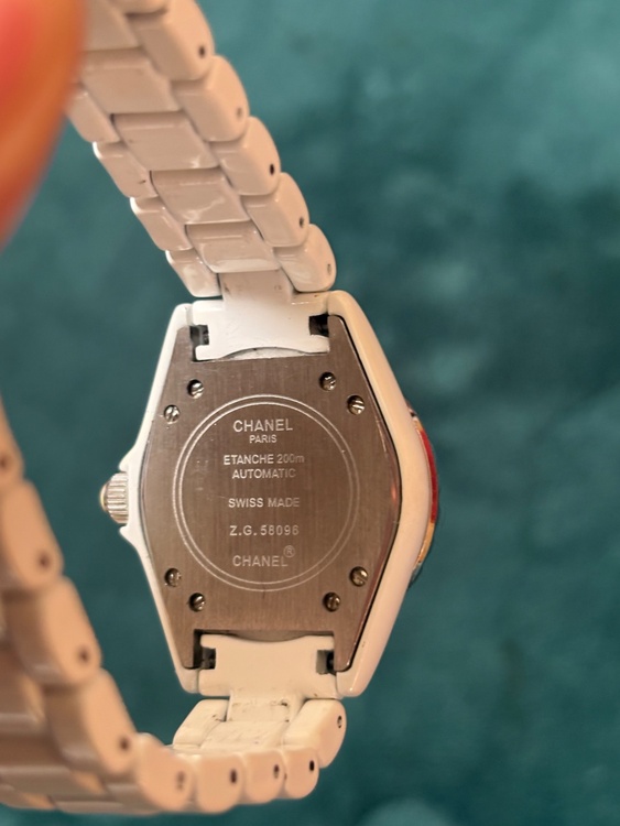 CHANEL J12（高級時計）の商品画像 - 査定依頼日：2026年8月4日 - 最高査定価格：380,000円