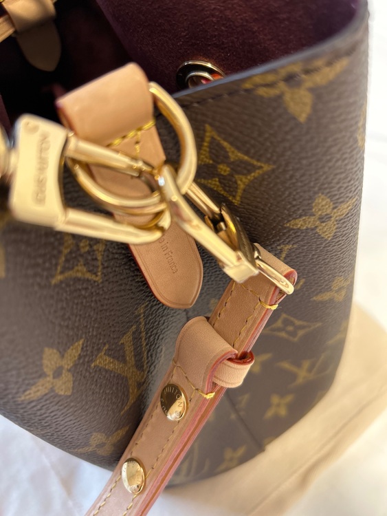 ネオノエB B M46581（ブランドバッグ）の商品画像 - 査定依頼日：2025年10月20日 - 最高査定価格：260,000円