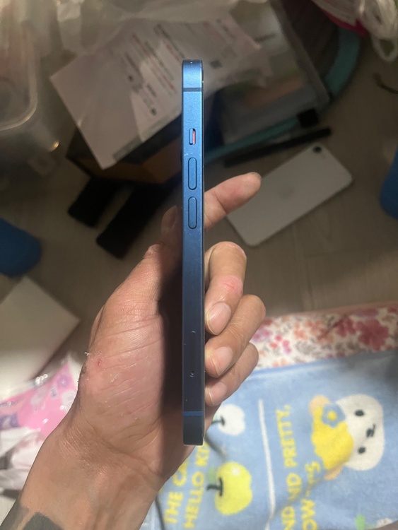 iPhone13 128（スマホ）の商品画像 - 査定依頼日：2026年6月25日 - 最高査定価格：40,000円