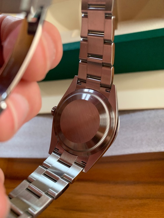 ロレックス エクスプローラー 124270（高級時計）の商品画像 - 査定依頼日：2025年8月25日 - 最高査定価格：1,200,000円