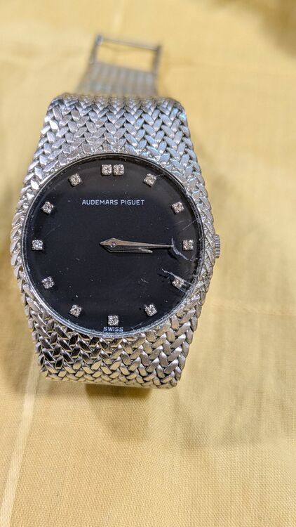 オーデマピゲ その他 オーデマピゲコブラブラックダイヤK18W（高級時計）の商品画像 - 査定依頼日：2025年10月23日 - 最高査定価格：2,000,000円