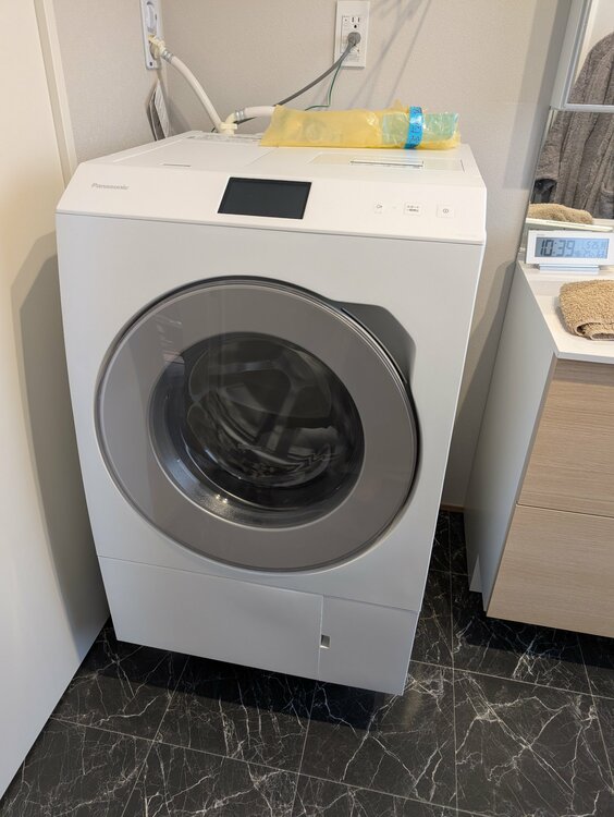 Panasonic　NA-LX129EL-W（家電）の商品画像 - 査定依頼日：2026年5月25日 - 最高査定価格：130,000円