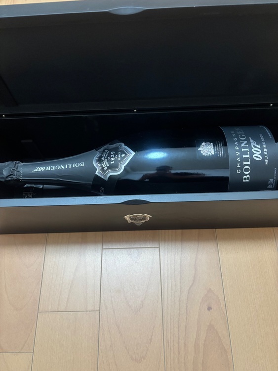 シャンパン ボランジェ （お酒）の商品画像 - 査定依頼日：2025年9月27日 - 最高査定価格：15,000円