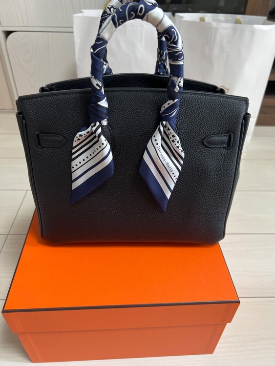 バーキン25ブラックシルバー金具（ブランドバッグ）の商品画像 - 査定依頼日：2025年10月12日 - 最高査定価格：3,600,000円