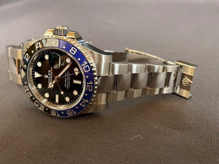 ロレックス GMTマスター （高級時計）の商品画像 - 査定依頼日：2025年4月29日 - 最高査定価格：2,390,000円