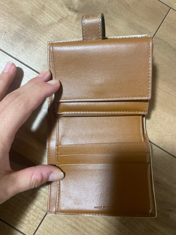 セリーヌ財布（ブランド財布・小物）の商品画像 - 査定依頼日：2025年4月7日 - 最高査定価格：15,000円