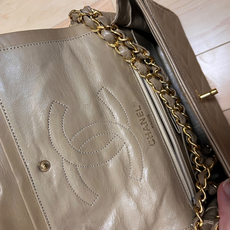 パリ限定　ベージュ（ブランドバッグ）の商品画像 - 査定依頼日：2025年8月29日 - 最高査定価格：250,000円