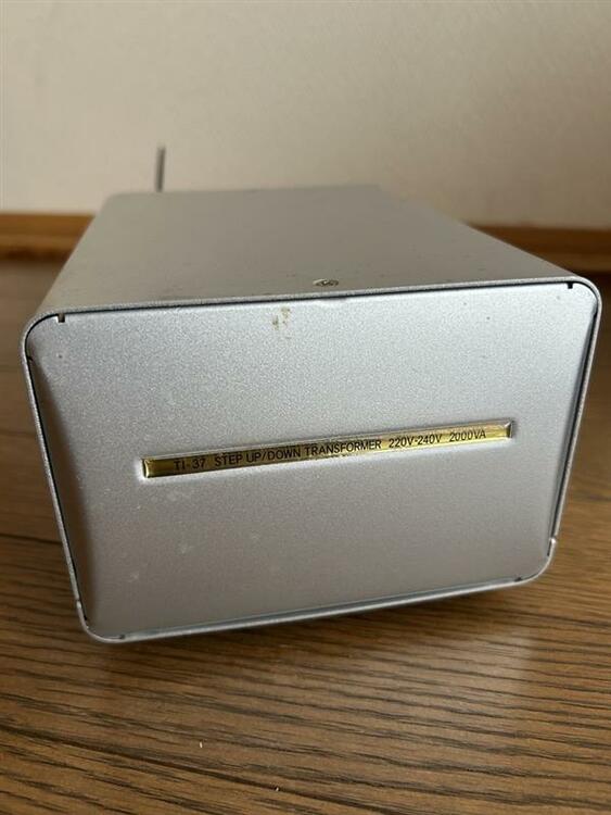 変圧器（家電）の商品画像 - 査定依頼日：2026年3月1日 - 最高査定価格：4,000円