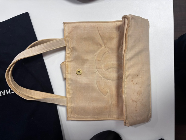 トートバッグ（ブランドバッグ）の商品画像 - 査定依頼日：2025年8月31日 - 最高査定価格：15,000円