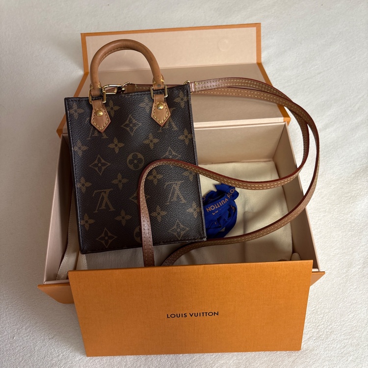 ルイヴィトン モノグラム （ブランドバッグ）の商品画像 - 査定依頼日：2026年4月22日 - 最高査定価格：100,000円