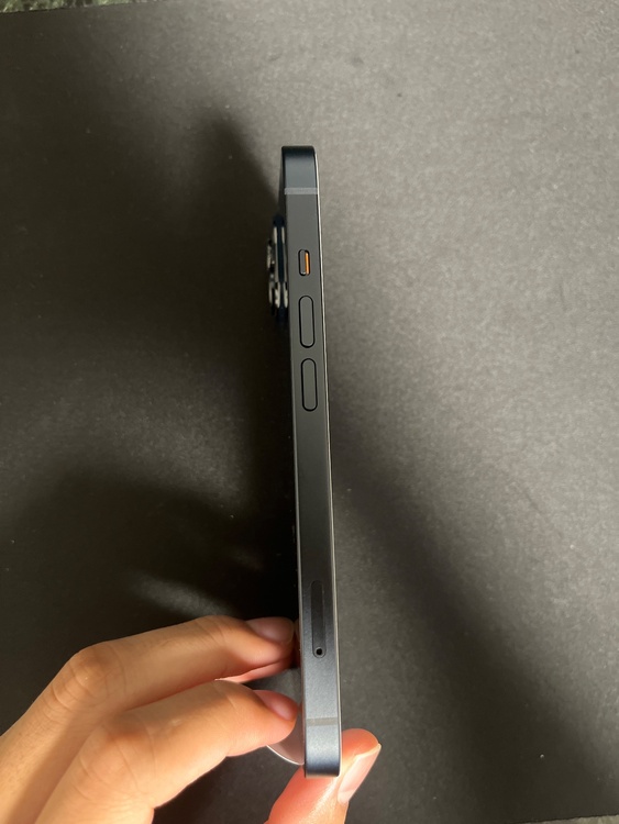iPhone iPhone 14 256GB SIMフリー（スマホ）の商品画像 - 査定依頼日：2026年10月1日 - 最高査定価格：65,000円