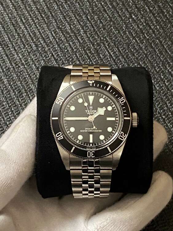 チューダー ブラックベイ M7941A1A0NU-0003（高級時計）の商品画像 - 査定依頼日：2024年12月30日 - 最高査定価格：530,000円