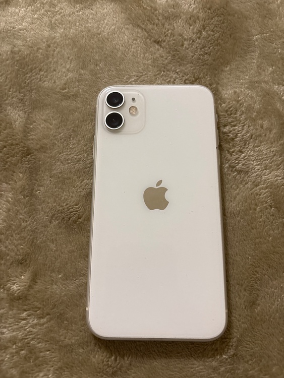 iPhone iPhone11 64GB SIMフリー（スマホ）の商品画像 - 査定依頼日：2026年7月14日 - 最高査定価格：13,000円