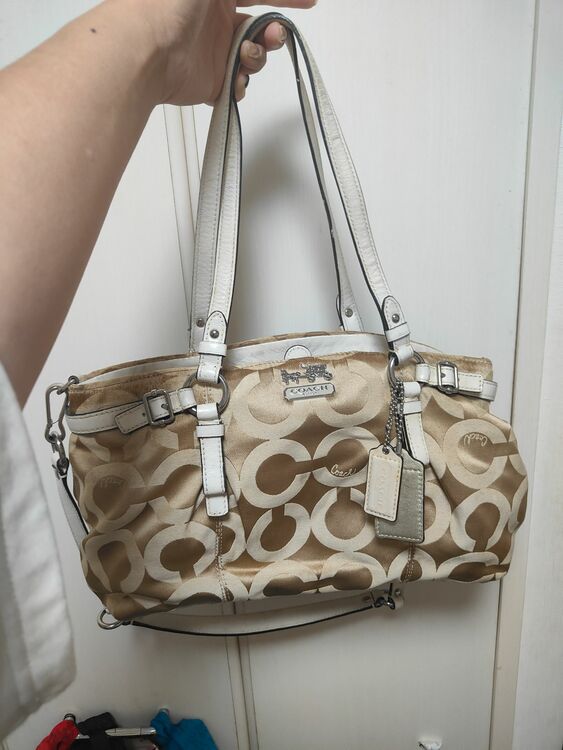 その他 コーチ （ブランドバッグ）の商品画像 - 査定依頼日：2025年10月26日 - 最高査定価格：2,000円