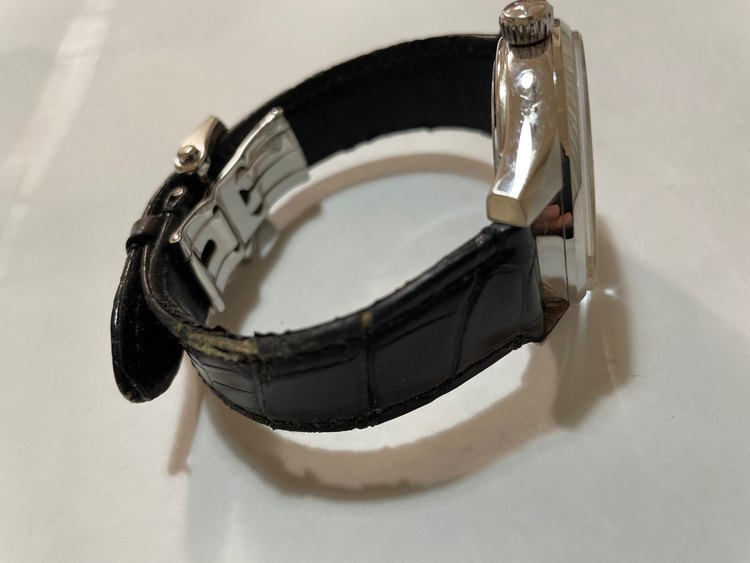 EL PRIMERO Synopsis（高級時計）の商品画像 - 査定依頼日：2023年9月30日 - 最高査定価格：280,000円