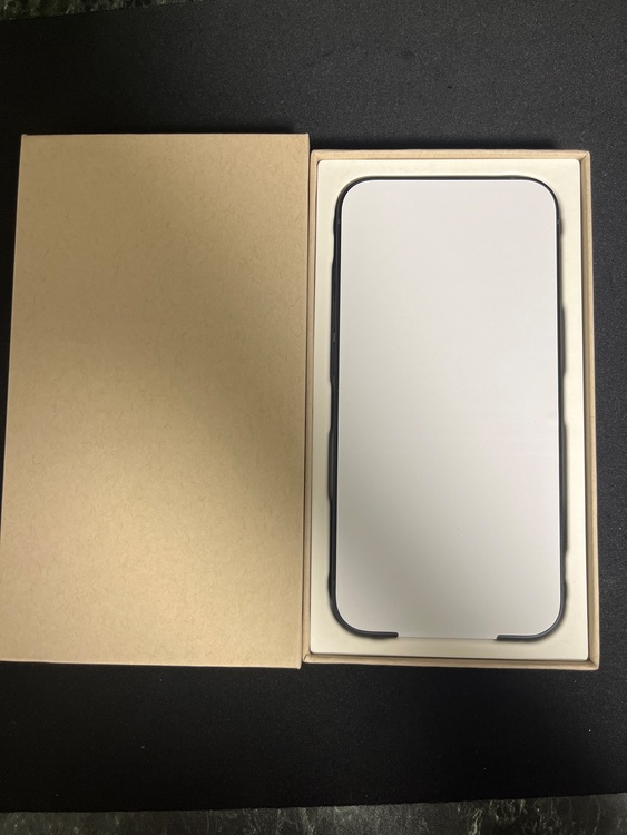 iPhone iPhone 14 256GB SIMフリー（スマホ）の商品画像 - 査定依頼日：2026年10月1日 - 最高査定価格：65,000円