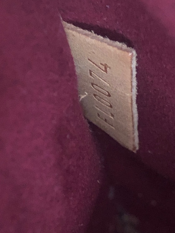 マルチカラー（ブランドバッグ）の商品画像 - 査定依頼日：2026年4月1日 - 最高査定価格：120,000円